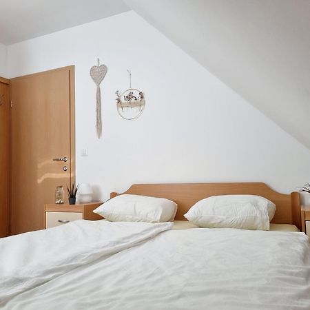 Apartmaji Pri Ticelnu Бовец Екстериор снимка